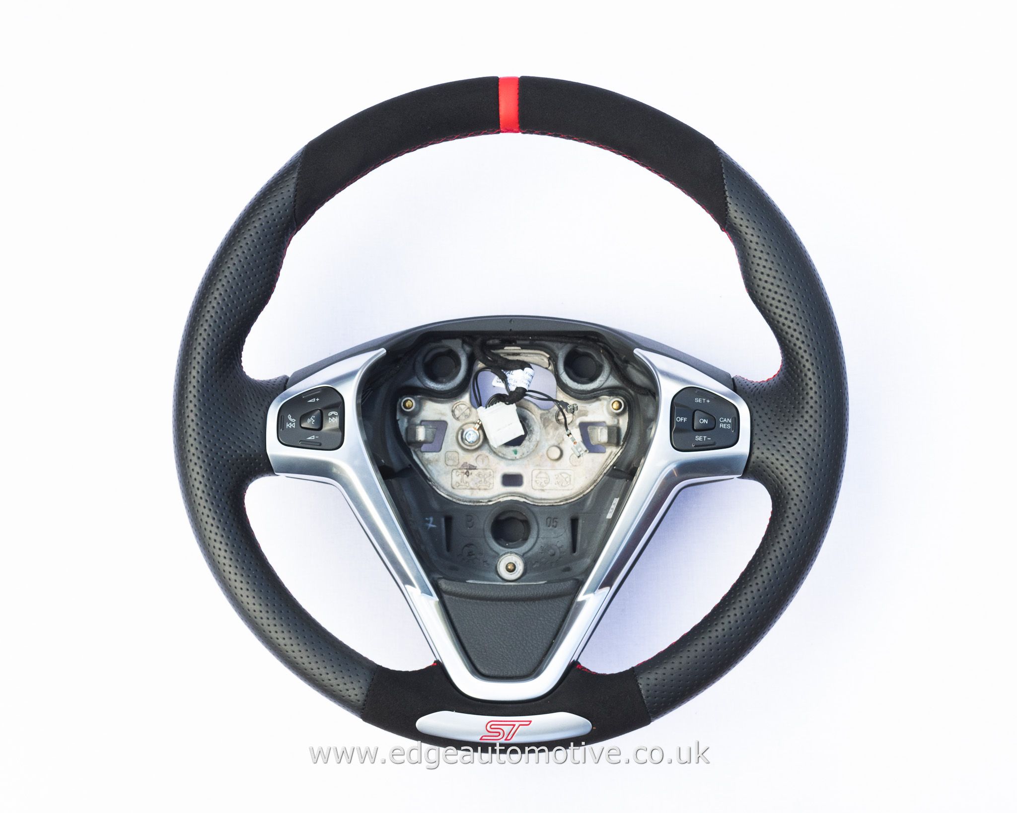 Steering Wheel Retrim Leather/Alcantara EDGE Automotive